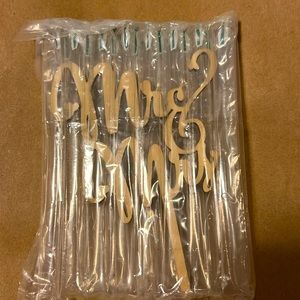Wedding cake topper